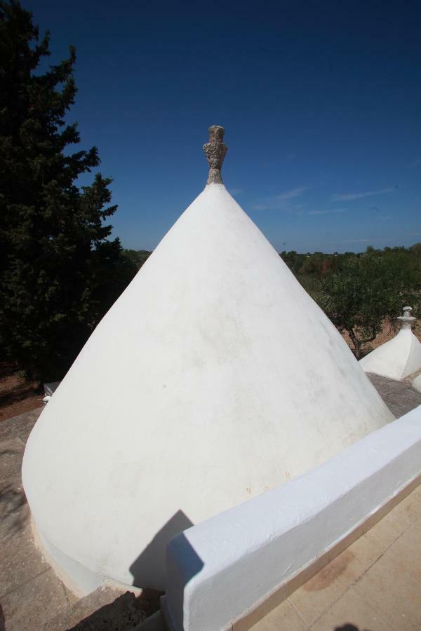 オストゥーニ Trullo Riccardoヴィラ エクステリア 写真