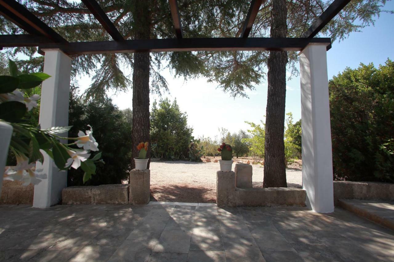 オストゥーニ Trullo Riccardoヴィラ エクステリア 写真